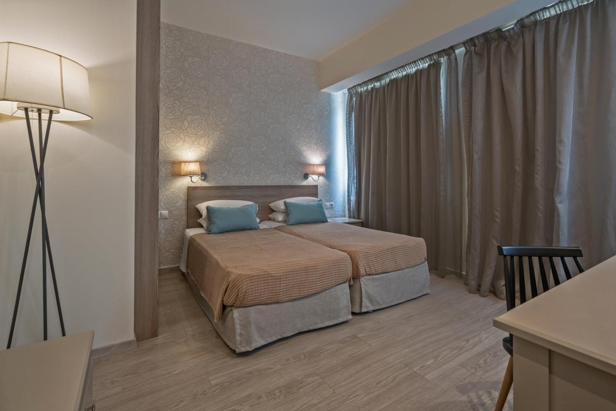 Lefkoniko Beach & Icarus Suite Apts 罗希姆诺 外观 照片