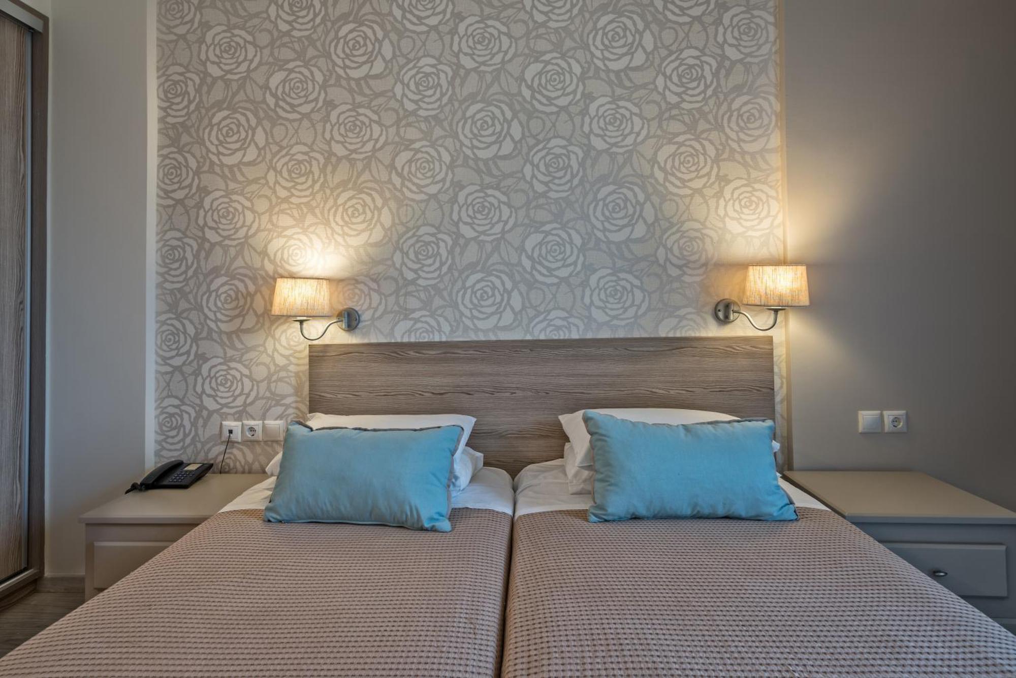 Lefkoniko Beach & Icarus Suite Apts 罗希姆诺 外观 照片