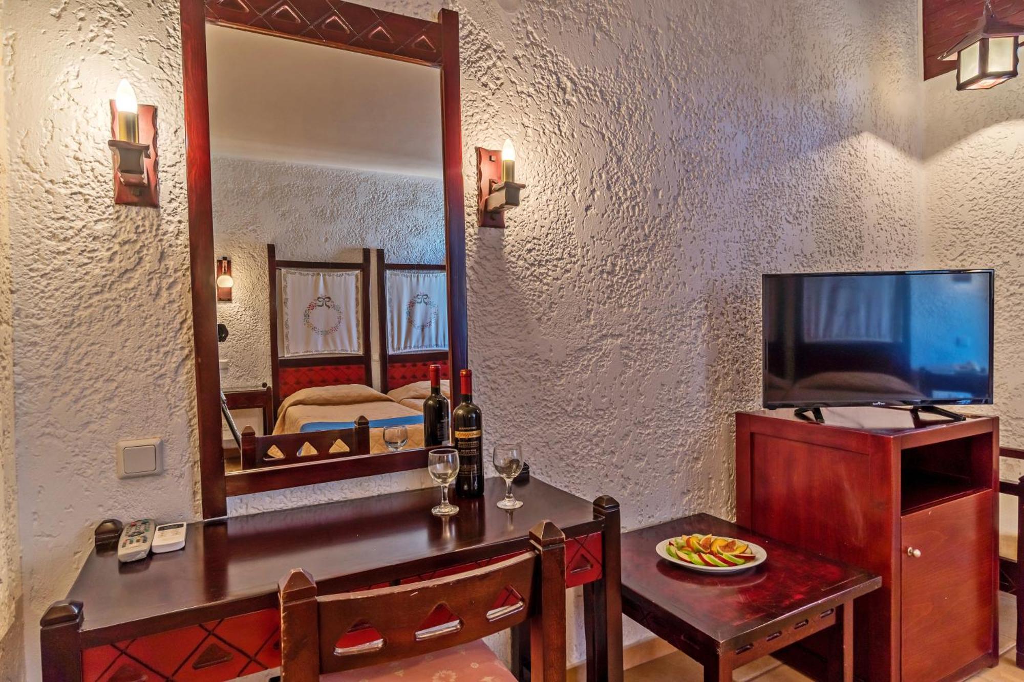 Lefkoniko Beach & Icarus Suite Apts 罗希姆诺 外观 照片