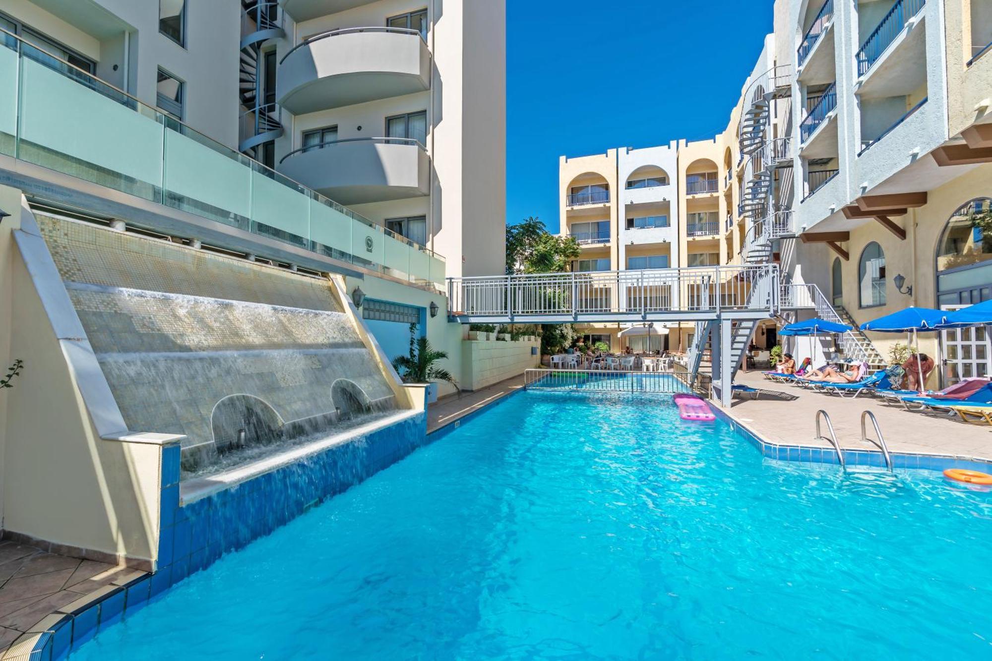 Lefkoniko Beach & Icarus Suite Apts 罗希姆诺 外观 照片