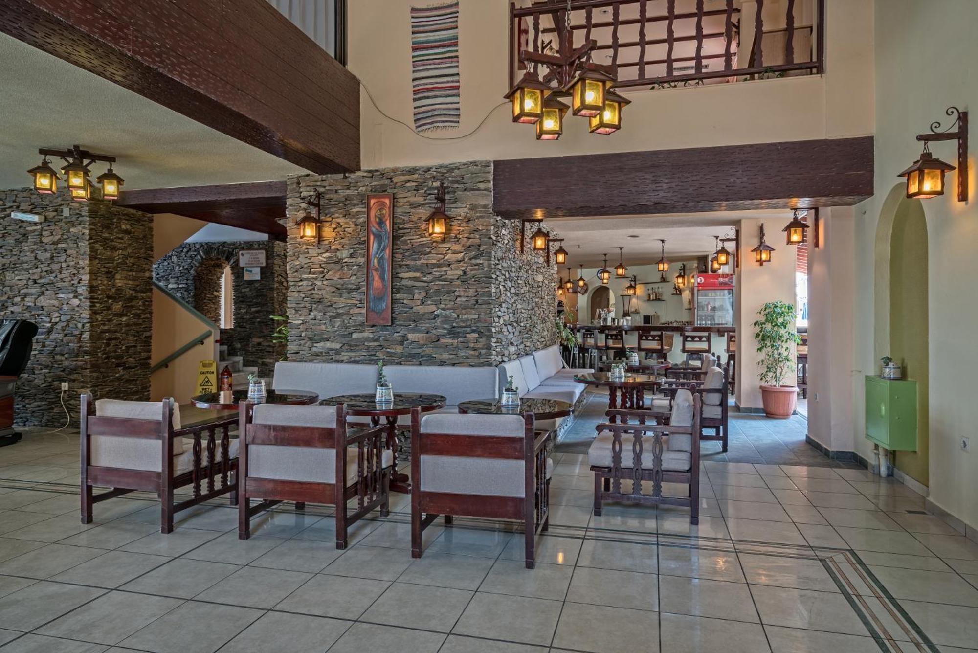 Lefkoniko Beach & Icarus Suite Apts 罗希姆诺 外观 照片